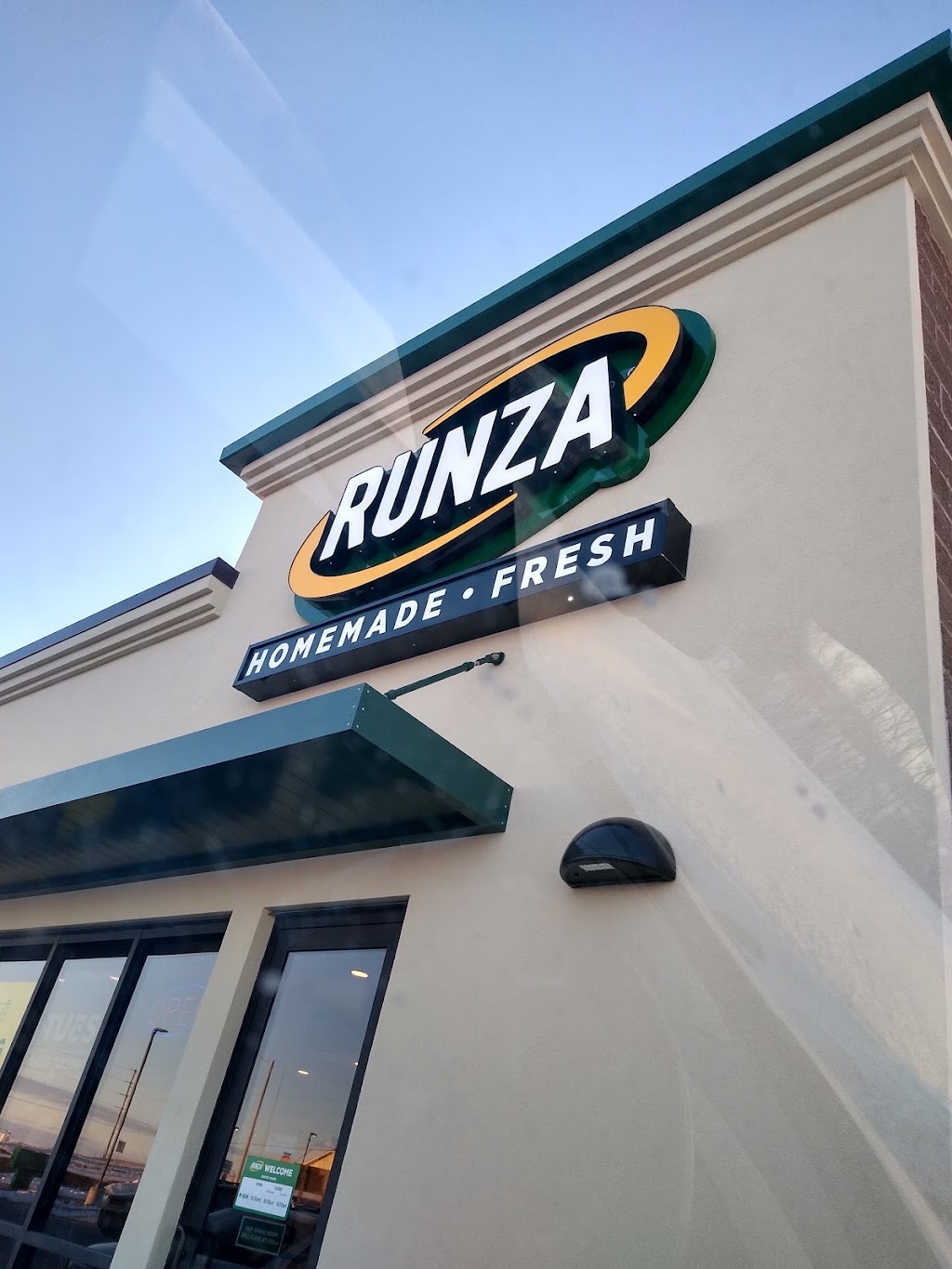 Runza Restaurant | 850 18th St LOT 5, Syracuse, NE 68446, USA | Phone: (402) 269-2036