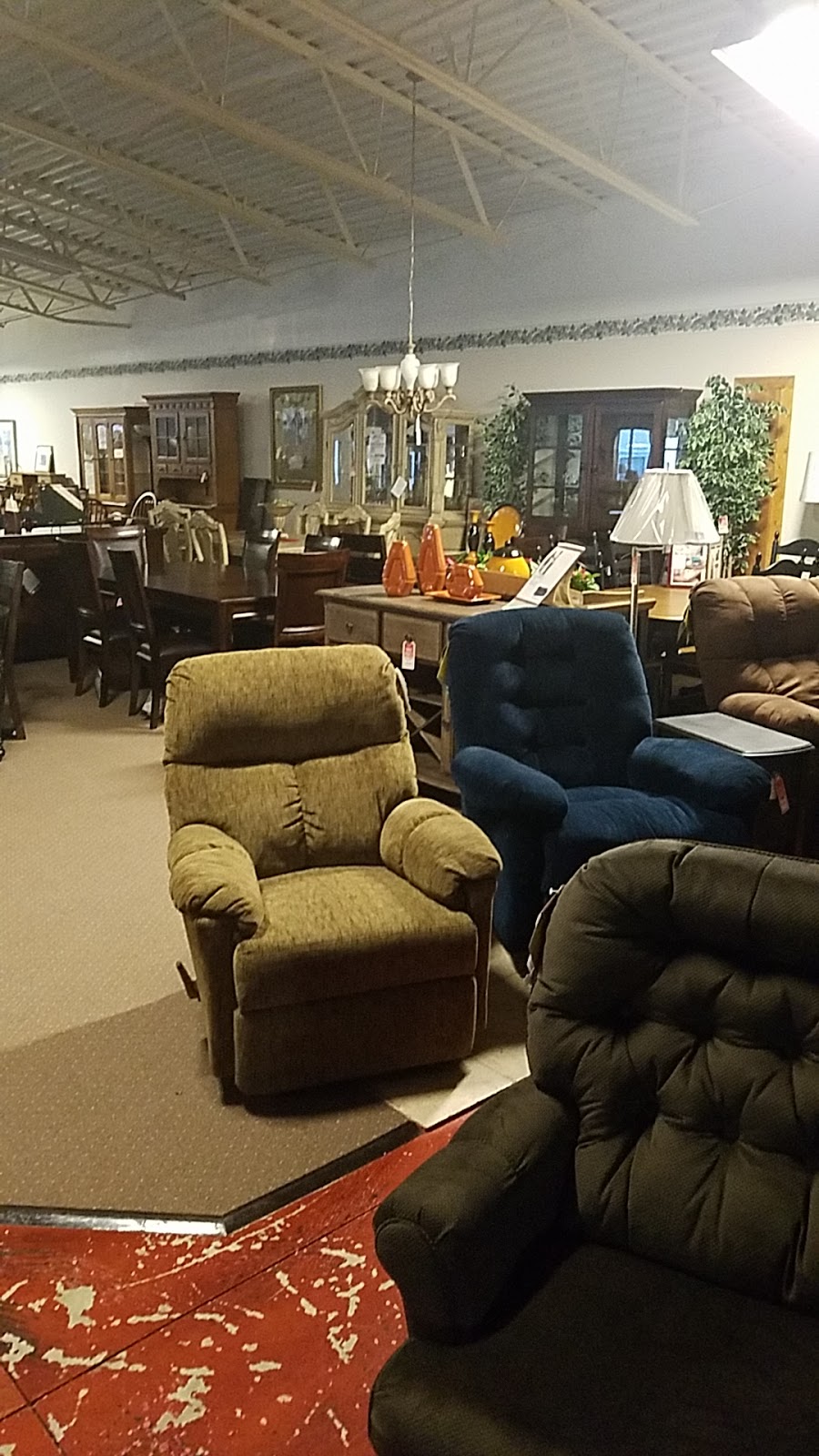 Taylors Furniture & Bedding | 601 Pearl Rd, Brunswick, OH 44212, USA | Phone: (330) 273-7283