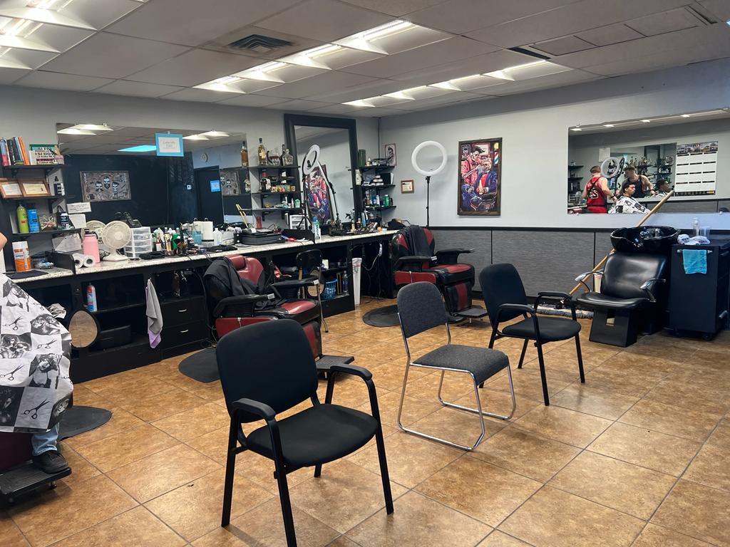 One Stop Barber Shop | 5618 E Skyline Dr, San Tan Valley, AZ 85140, USA | Phone: (480) 987-1337