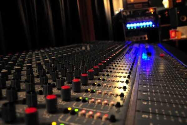 Red c Recording Studios | 542 Wayside Dr, San Antonio, TX 78213, United States | Phone: (210) 473-4883