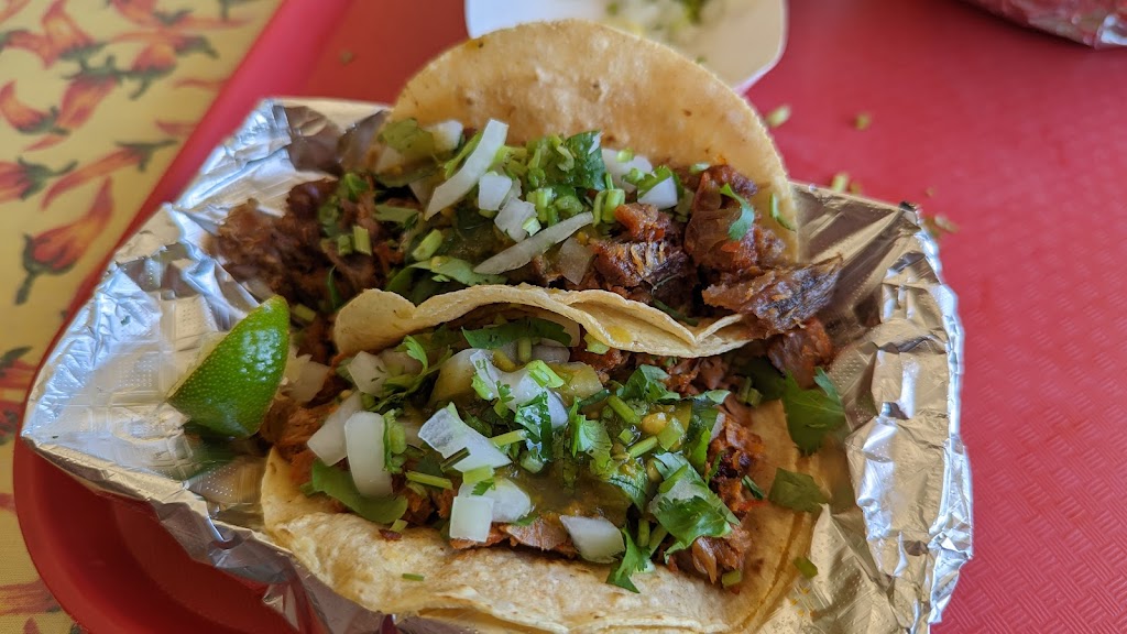 Ernestos Taqueria | 4050 Hemphill St, Fort Worth, TX 76110, USA | Phone: (817) 921-3147