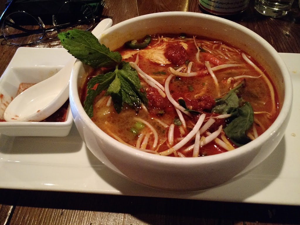 Soall Viet Kitchen - Marblehead | 10 Bessom St #9, Marblehead, MA 01945, USA | Phone: (781) 990-1233