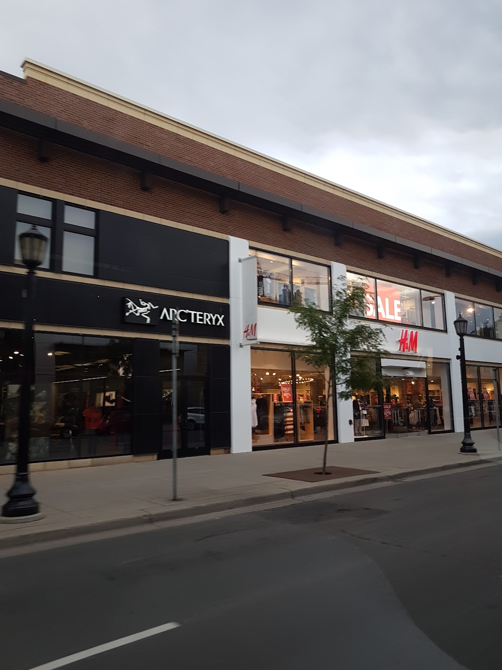 Arcteryx Twin Cities | 145 West Market, Bloomington, MN 55425, USA | Phone: (612) 465-0007