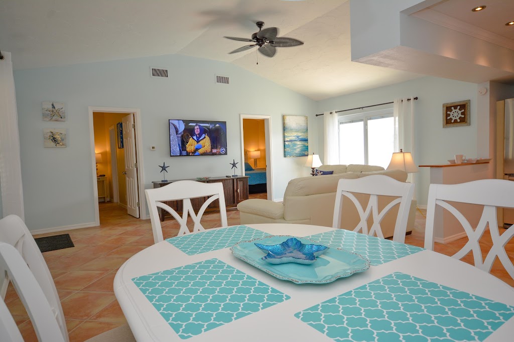 Siesta Sun Villas | 1016 Crescent St, Sarasota, FL 34242, USA | Phone: (941) 349-4444