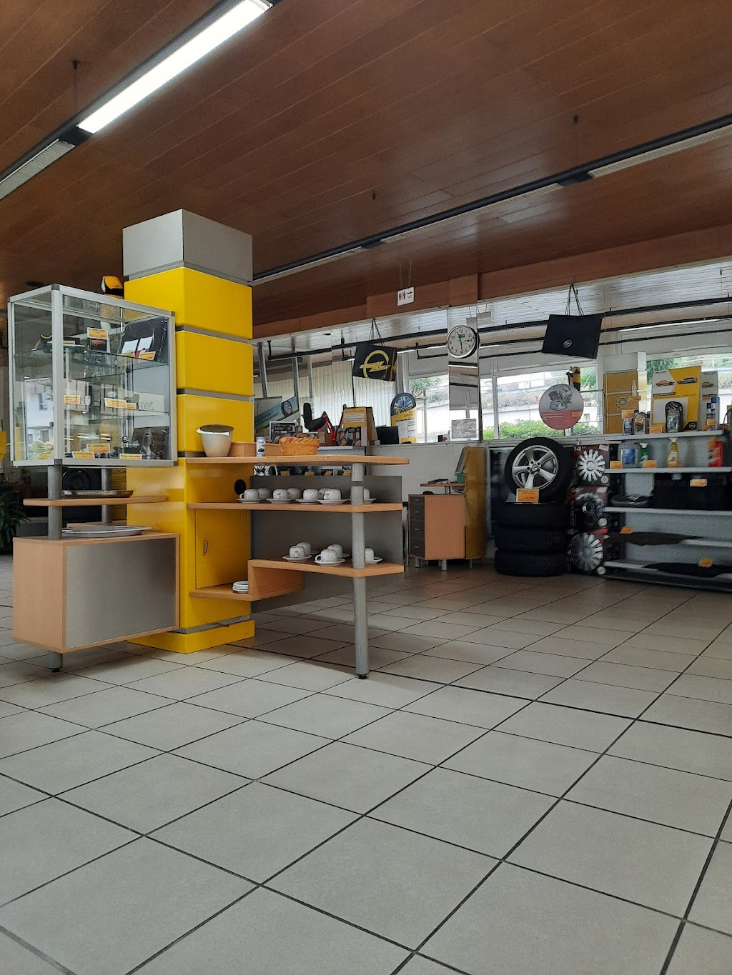 Autohaus Willi und Ernst Blume KG | Hauptstraße 264, 37431 Bad Lauterberg im Harz, Germany | Phone: 05524 92250