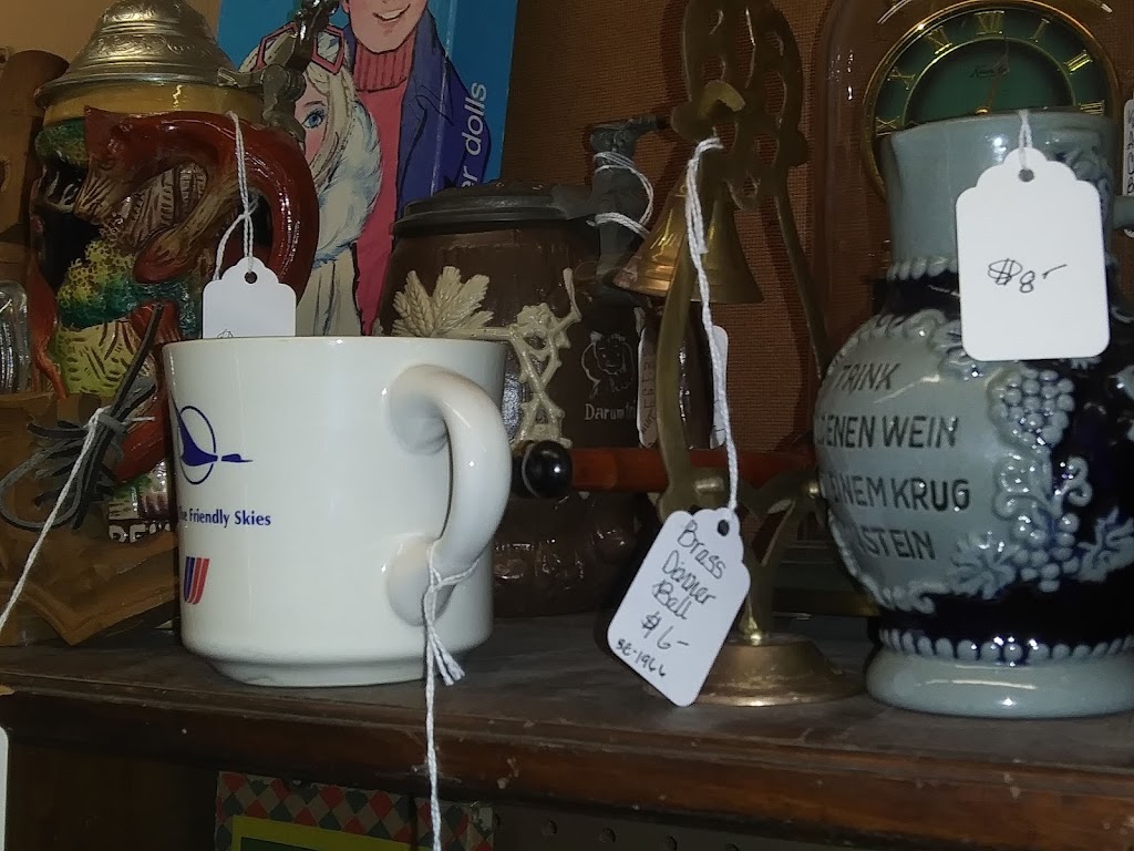 Water Street Antiques | 240 Water St, Jordan, MN 55352, USA | Phone: (952) 492-3322