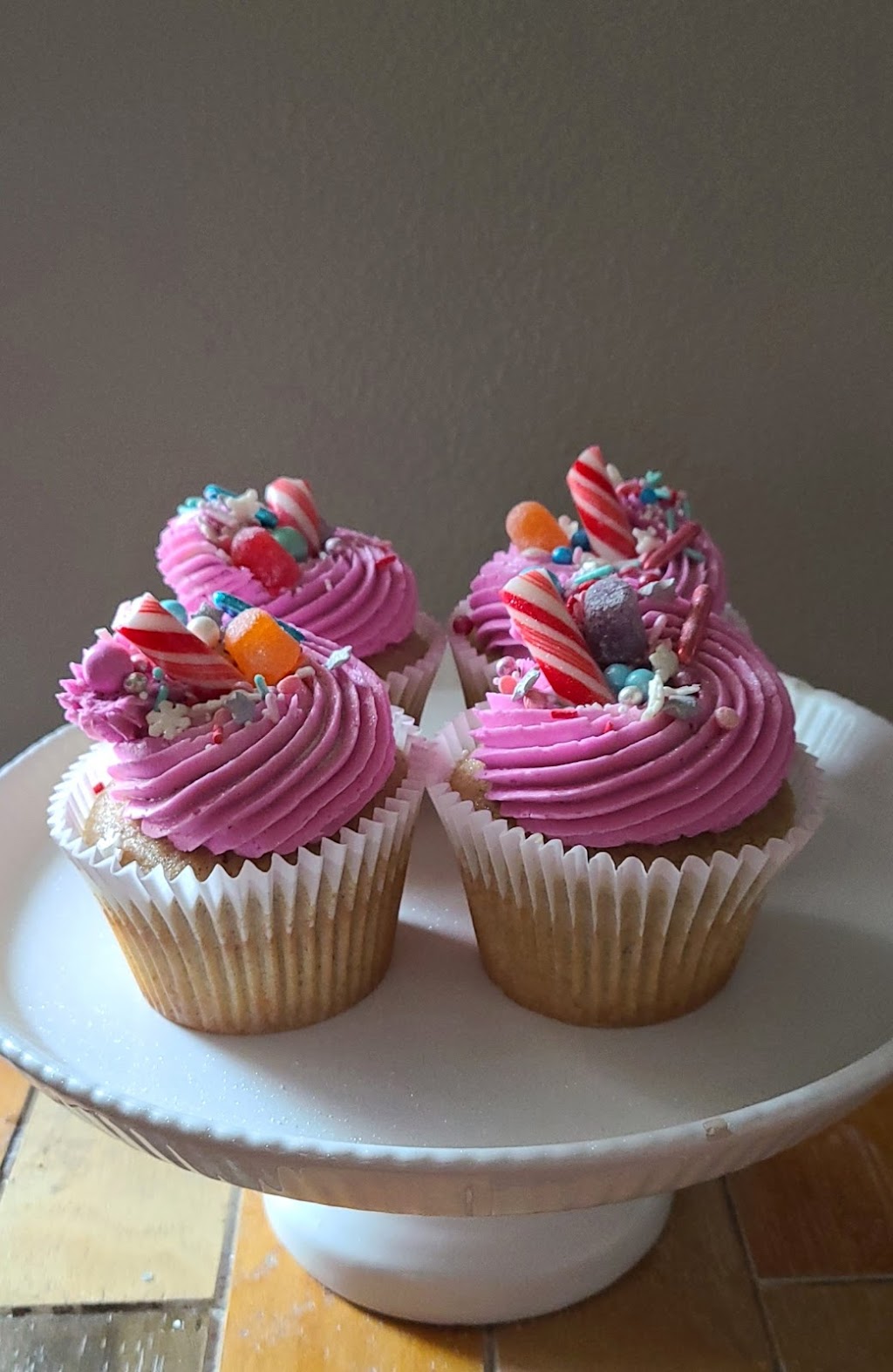 The Tiny Cakery | 918 69th St, Kenosha, WI 53143, USA | Phone: (224) 612-3137