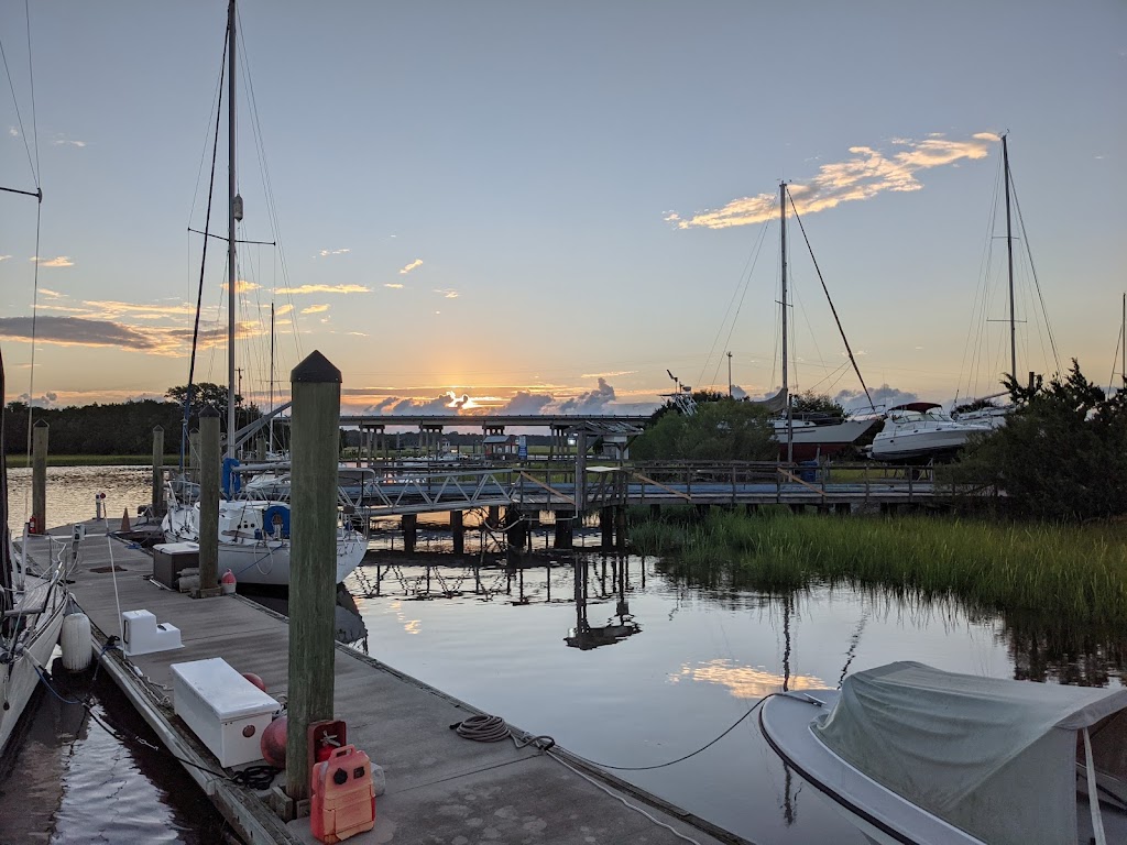 Tiger Point Marina & Boat Work | 997 Egans Creek Ln, Fernandina Beach, FL 32034, USA | Phone: (904) 277-2720
