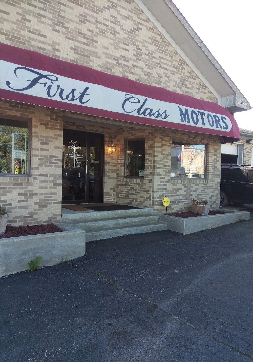 First Class Motors | 4113 W Natl Rd, Richmond, IN 47374, USA | Phone: (765) 488-1119