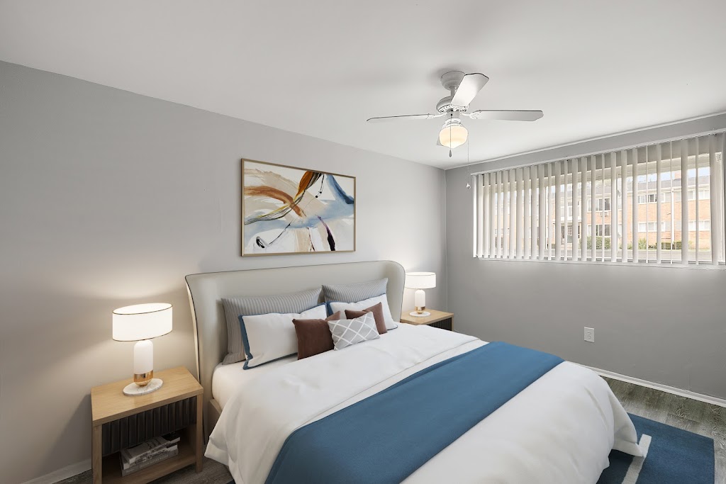 Plymouth Heritage Apartments | 12811 W Heritage Dr, Plymouth, MI 48170, USA | Phone: (734) 415-4985