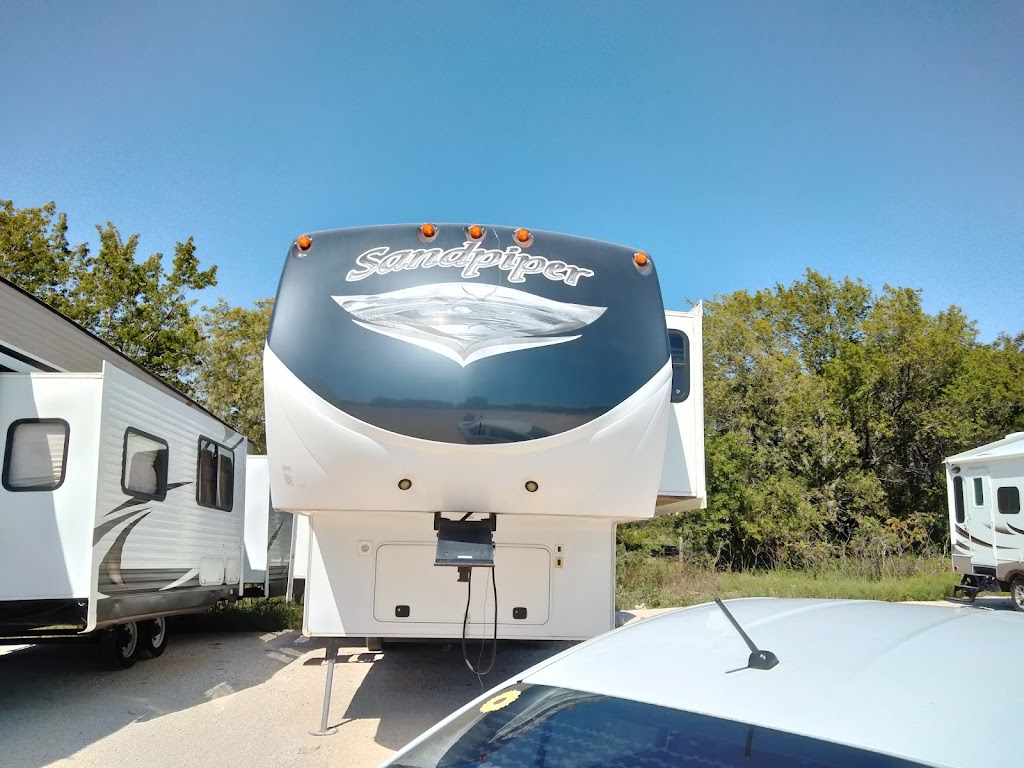 Buy Here Pay Here RV | 2721 I-35W, Burleson, TX 76028, USA | Phone: (817) 447-4000