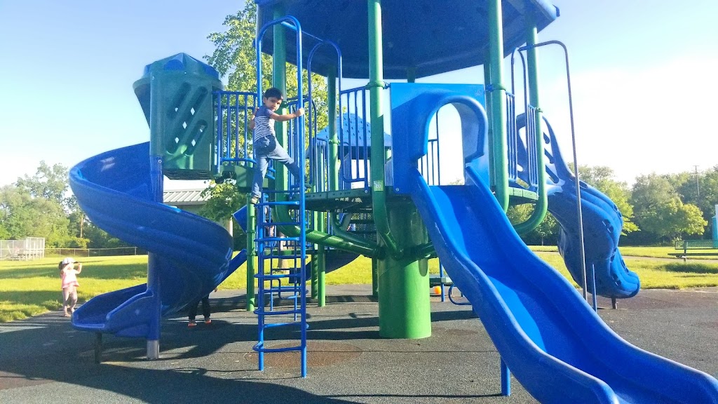 Flodin Park | 43399 Saltz Rd, Canton, MI 48187, USA | Phone: (734) 394-5310