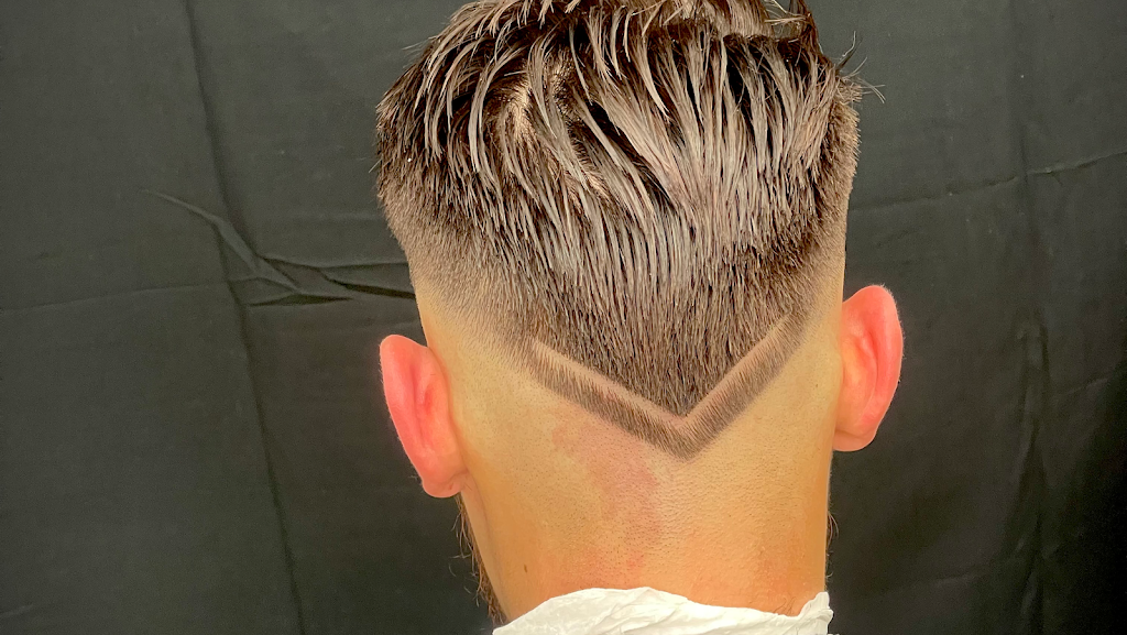 Barber studio Manuel | 3203 Washington Rd, Kenosha, WI 53144, USA | Phone: (262) 698-0382