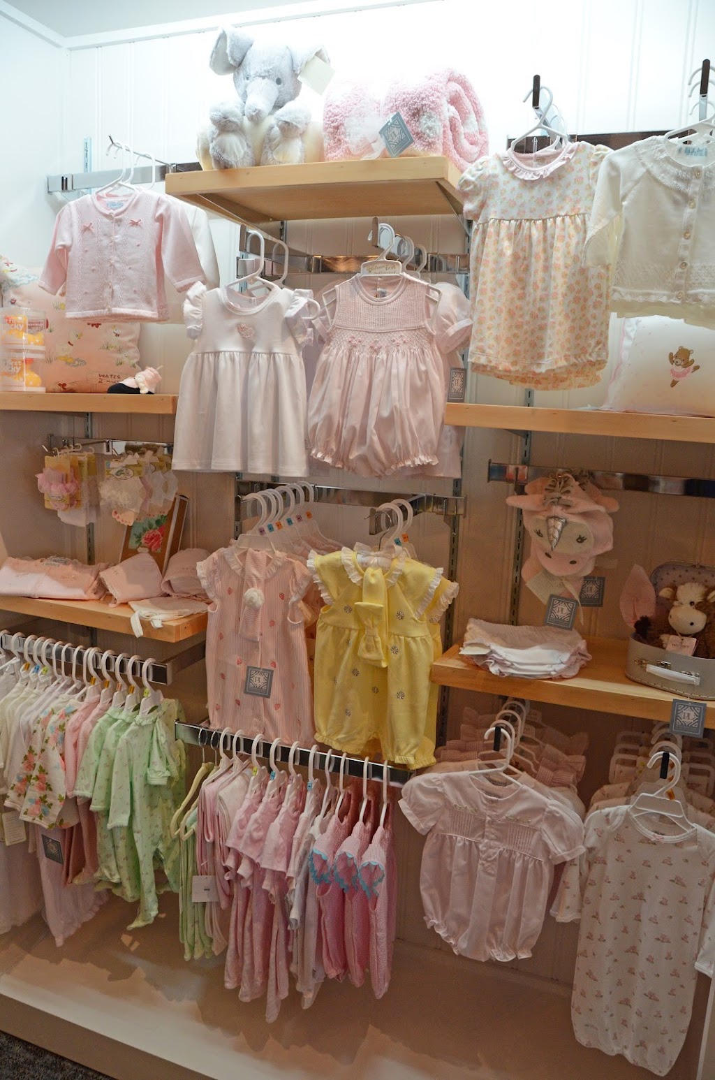 Peekaboo Lane Baby Boutique | 152 N Main St, Roanoke, IN 46783, USA | Phone: (260) 673-9033