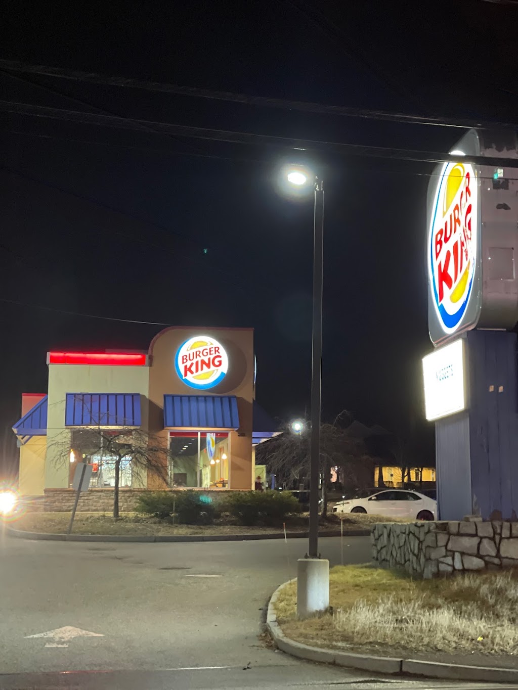 Burger King | 283 Amherst St, Nashua, NH 03063, USA | Phone: (603) 889-6403