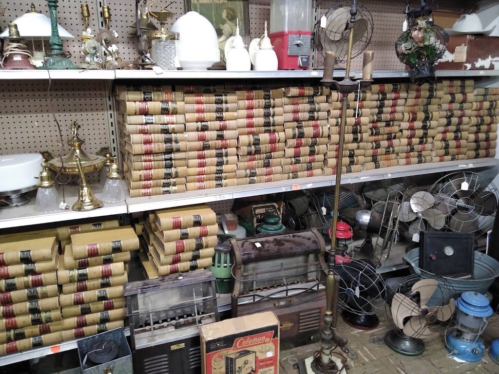 TRADER MIKES ANTIQUES | 2838 NW 10th St, Oklahoma City, OK 73107, USA | Phone: (719) 510-6445