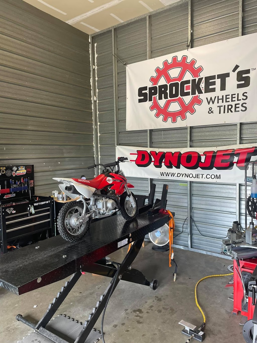 Sprockets Wheels & Tires | 2200 109th St S #410, Tacoma, WA 98444, USA | Phone: (253) 999-0779