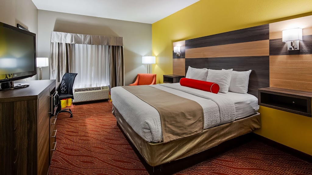 Best Western Plus Midwest City Inn & Suites | 6701 Tinker Diagonal, Midwest City, OK 73110, USA | Phone: (405) 737-6060