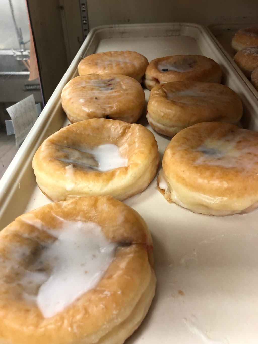 Annas Hand Cut Donuts Inc | 2056 Centre St, West Roxbury, MA 02132, USA | Phone: (617) 323-2680