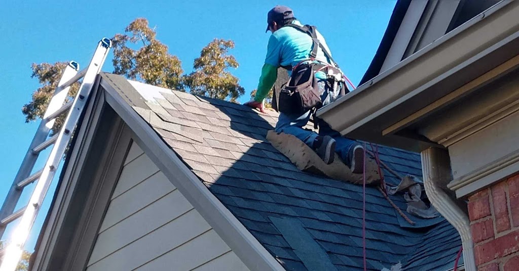 Summit Roofing | 229 Jay Ln, Canton, GA 30115, USA | Phone: (678) 664-8101