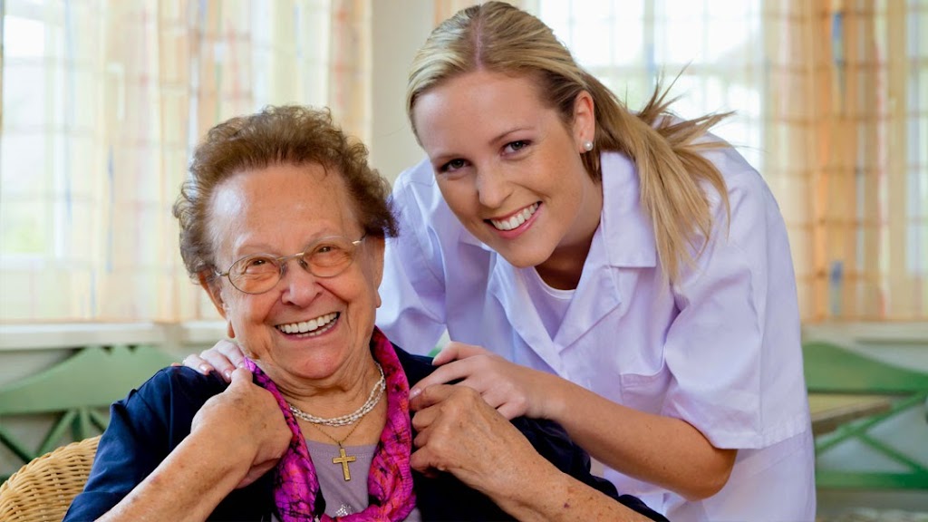 Colonial Nursing and Rehab | 119 N Indiana Ave, Crown Point, IN 46307, USA | Phone: (219) 663-2532