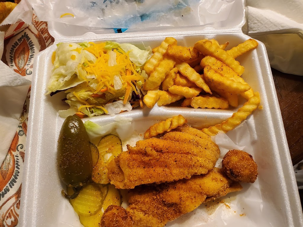 Royals Fried Chicken | 4311 E Pipeline Rd, Bedford, TX 76022, USA | Phone: (817) 952-7005