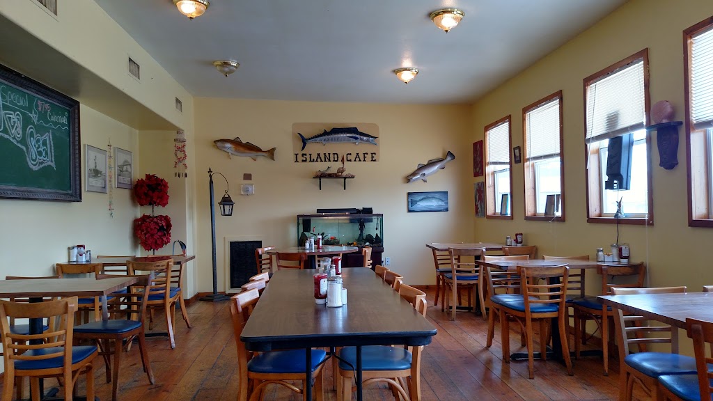 Island Cafe | 301 S Alister St, Port Aransas, TX 78373, USA | Phone: (361) 749-1741