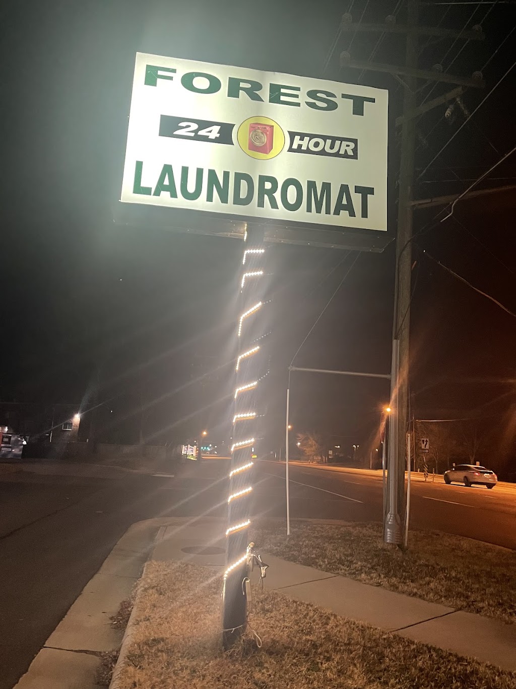 Forest 24 Hour Laundromat | 8541 Richmond Hwy, Alexandria, VA 22309, USA | Phone: (301) 520-1321