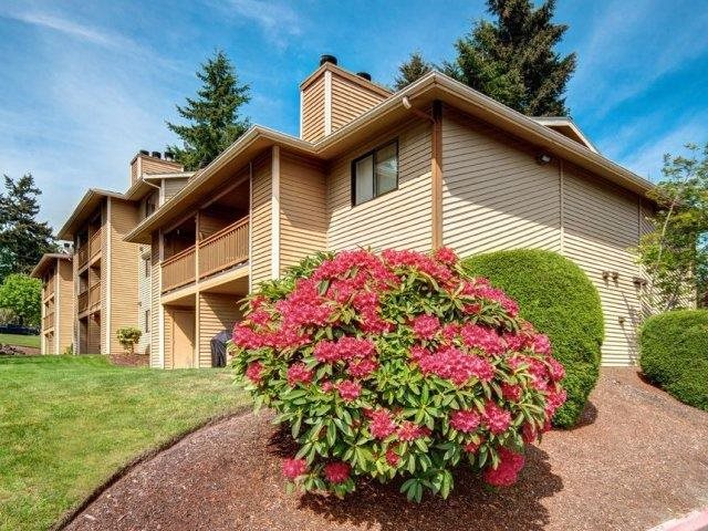 Chambers Creek Estates Apartments | 6124 70th Ave Ct W, University Place, WA 98467, USA | Phone: (844) 862-1804