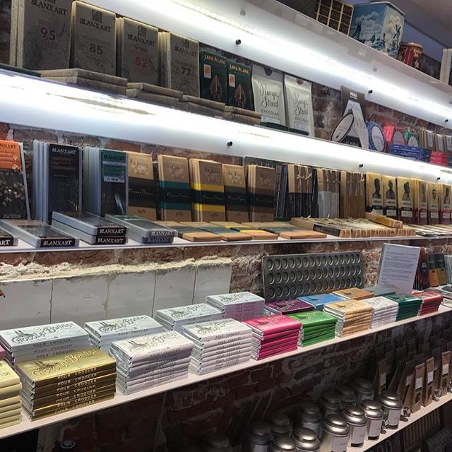 Vanroselen Fine Chocolates | Nieuwe Spiegelstraat 72, 1017 DH Amsterdam, Netherlands | Phone: 020 235 7464