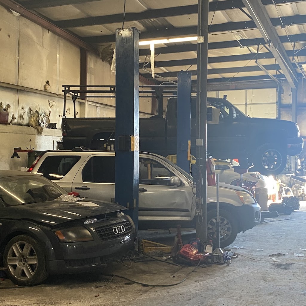 Reyes Auto Repair LLC | 6421 E 49th Dr, Commerce City, CO 80022, USA | Phone: (720) 327-1446