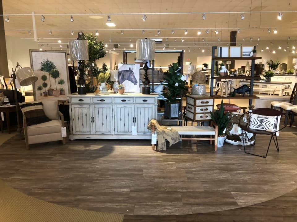 Sheelys Furniture & Appliance | 18813 N Market Pl Dr, Aurora, OH 44202, USA | Phone: (330) 562-3840