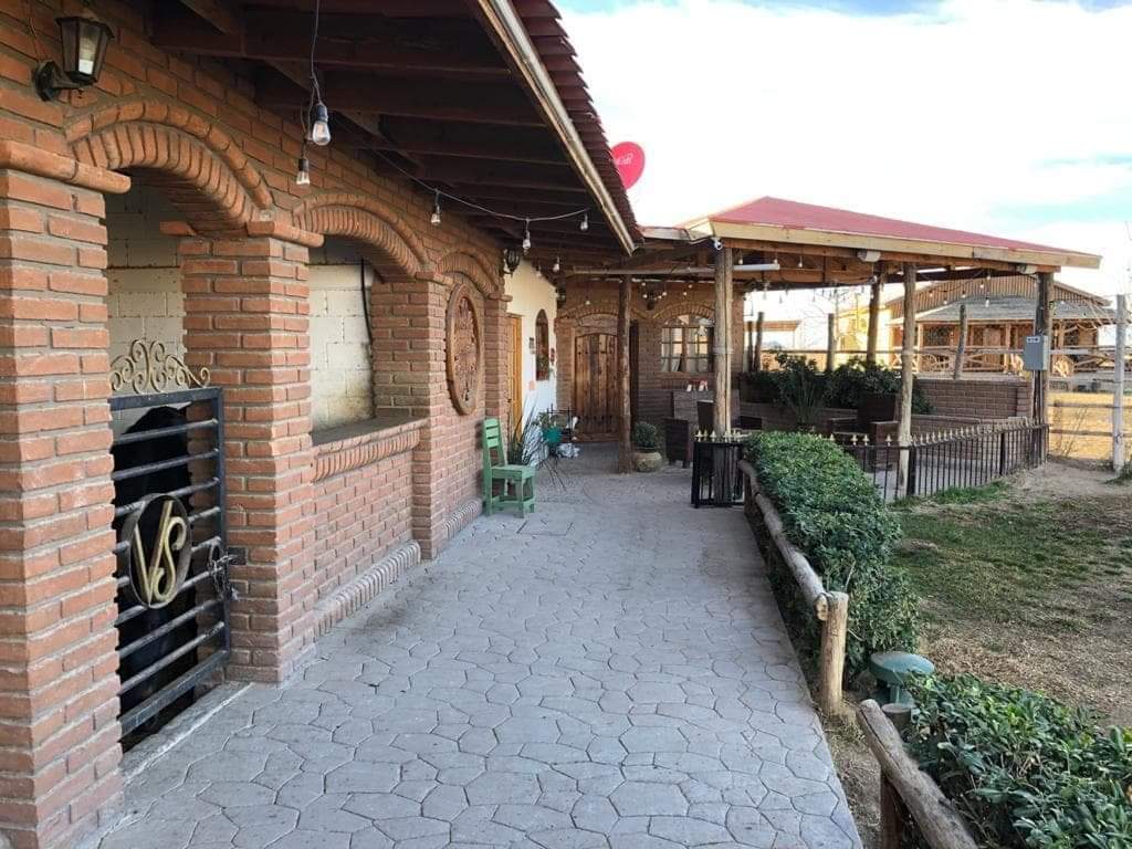 Rancho El Capricho, Samalayuca, Chihuahua, México | Samalayuca Kilómetro 33.5, 32730 Ciudad Juárez, Chih., Mexico | Phone: 656 176 8981