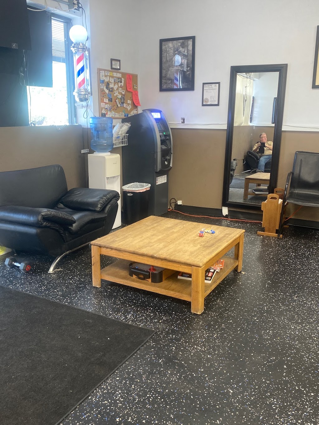 G&Ms Neighborhood Barber Shop on main | 6515 E Main St STE 123, Mesa, AZ 85205 | Phone: (480) 924-5053