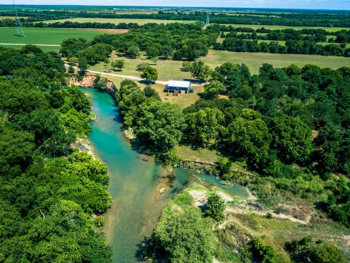 Mammoth Bend RV Park | 3436 S E River Rd, Martindale, TX 78655, USA | Phone: (512) 470-7195