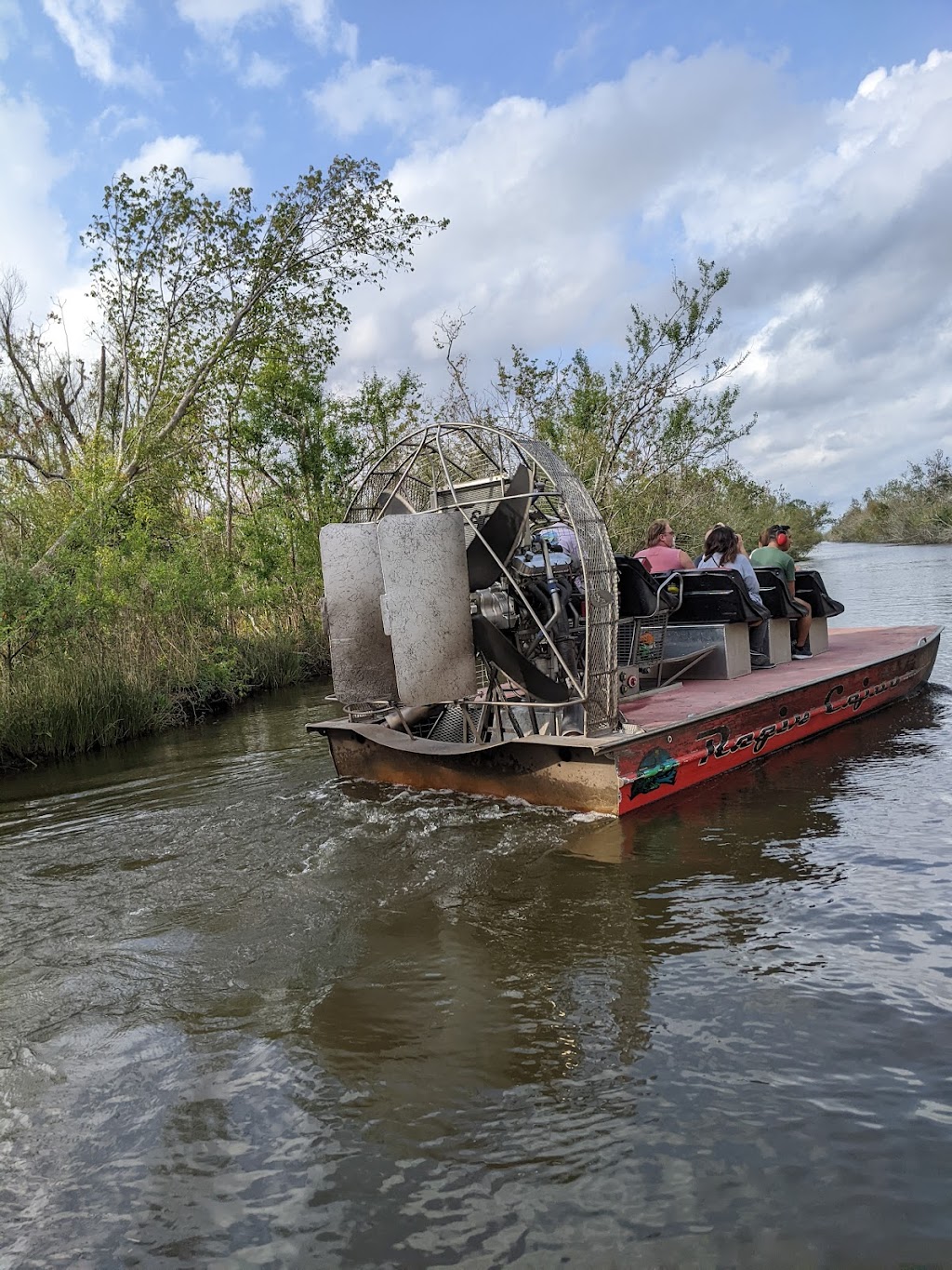 Ragin Cajun Airboat Tours | 10090 US-90, Luling, LA 70070, USA | Phone: (504) 436-8000