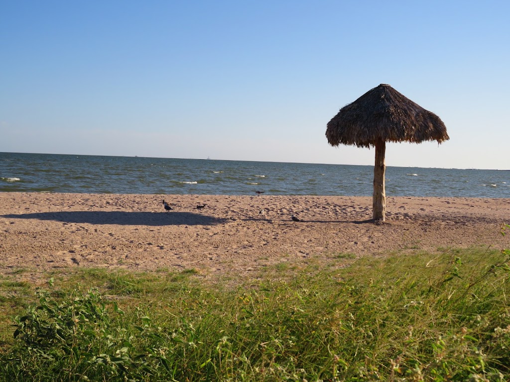 Rockport Beach Park | 319 Broadway St, Rockport, TX 78382, USA | Phone: (361) 729-6661