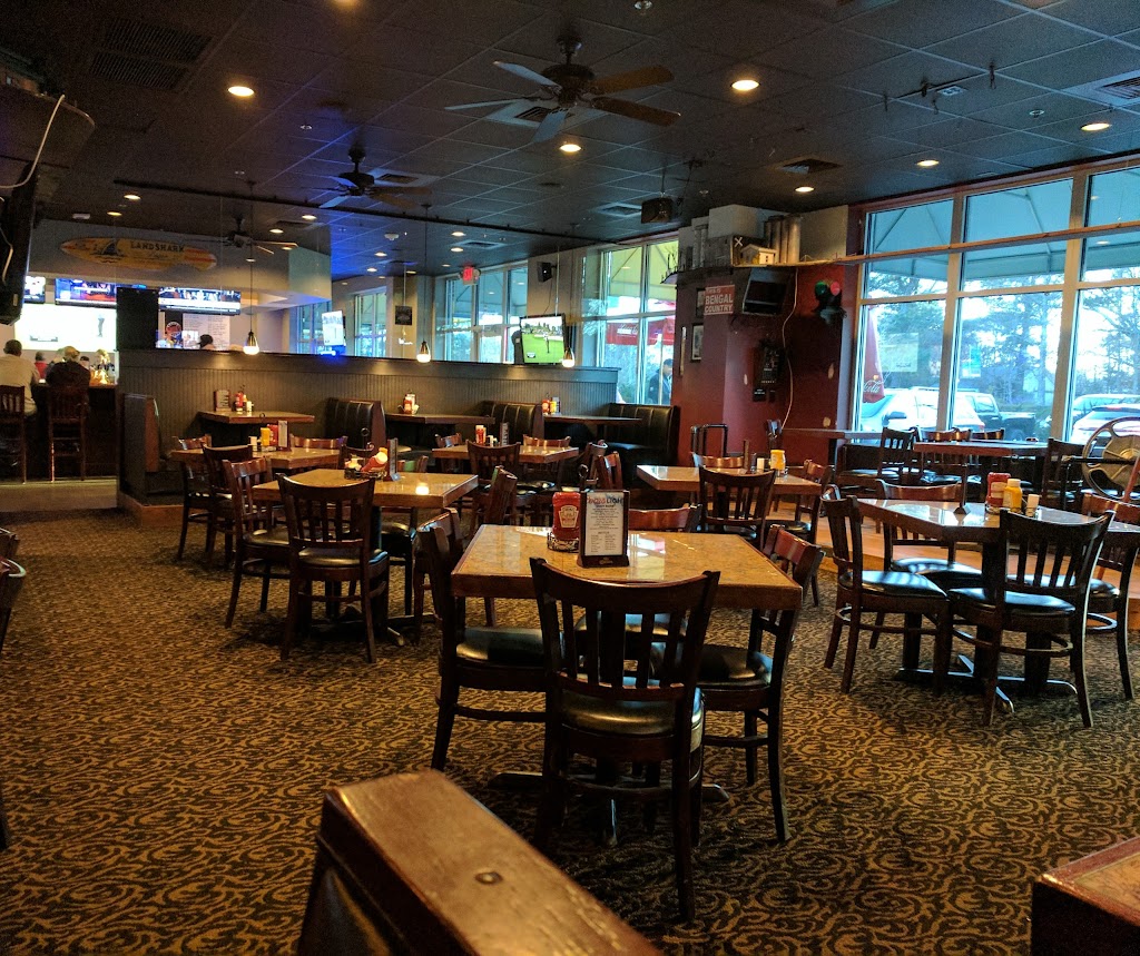 WINGINIT Bar And Grille | 9021, 1625 N Main St #109, Fuquay-Varina, NC 27526, USA | Phone: (919) 762-0962