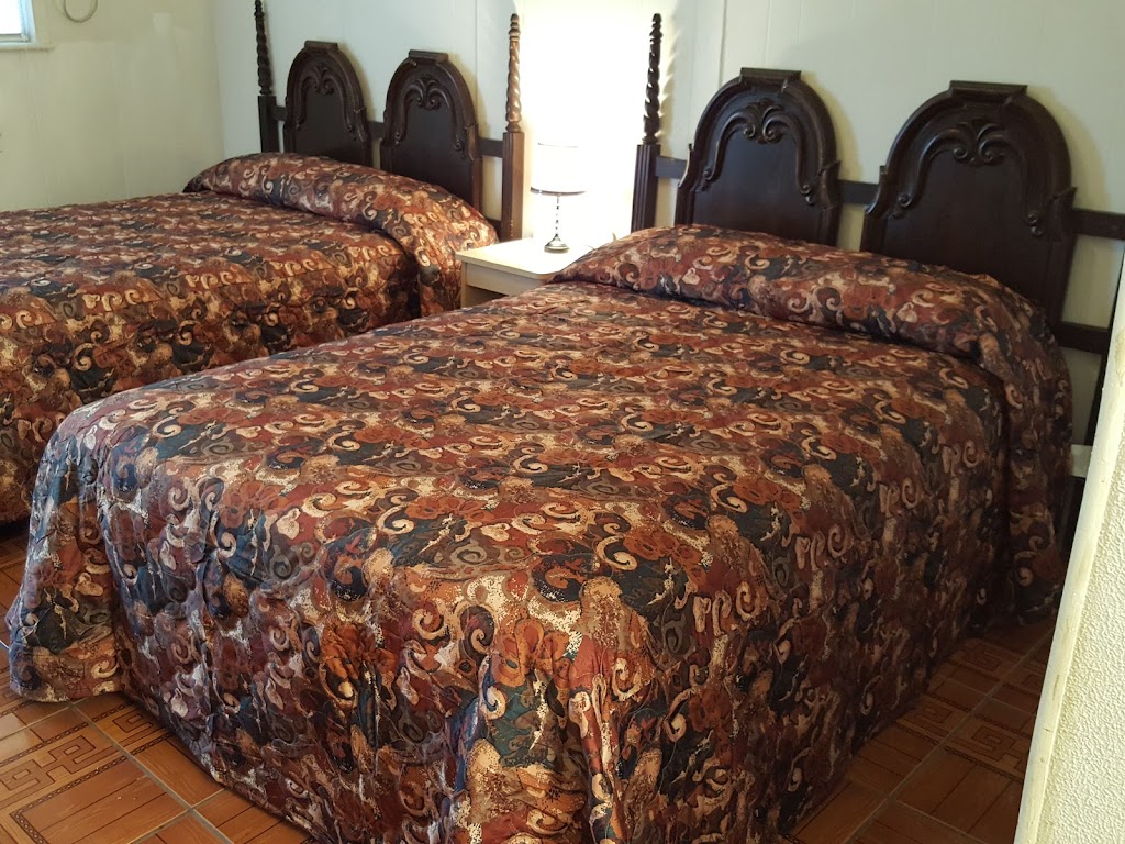 Cabrera Hotel | 1102 S St Marys St, Falfurrias, TX 78355, USA | Phone: (361) 325-4595