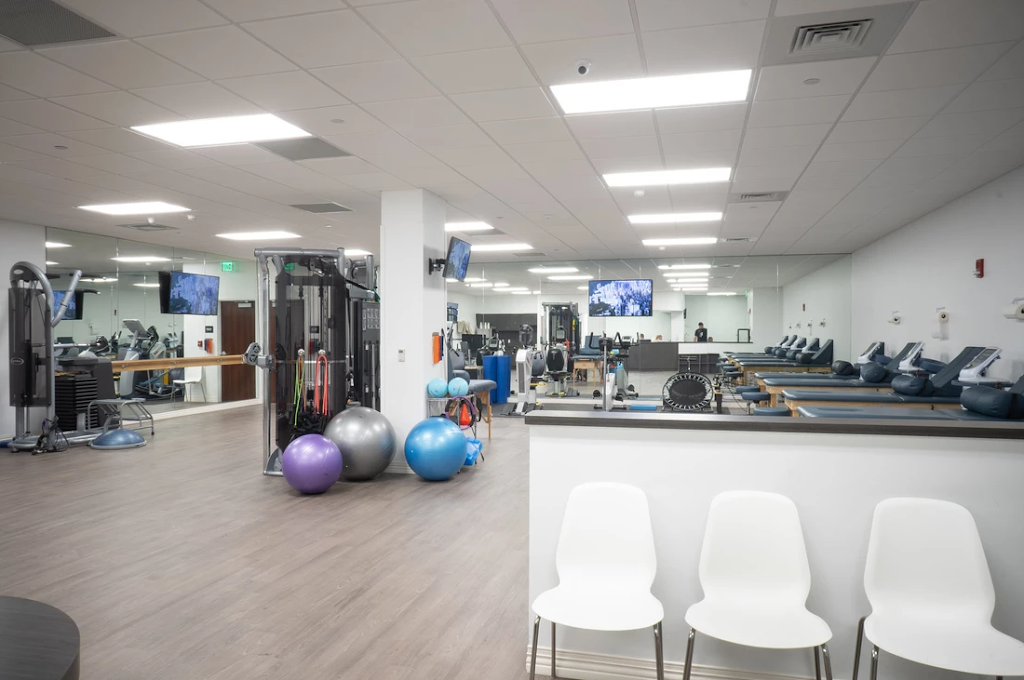 Pinecrest Physical Therapy South | 13101 S Dixie Hwy #330, Miami, FL 33156, USA | Phone: (786) 732-7438