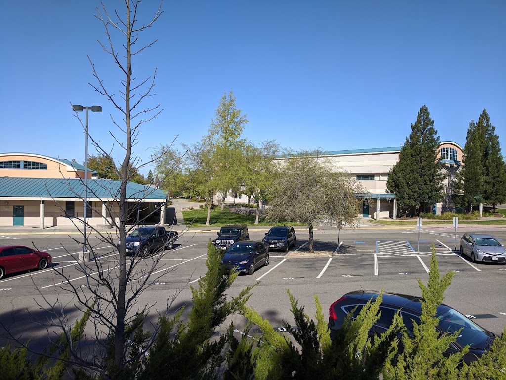 Folsom High School‎ | 1655 Iron Point Rd, Folsom, CA 95630, USA | Phone: (916) 294-2400