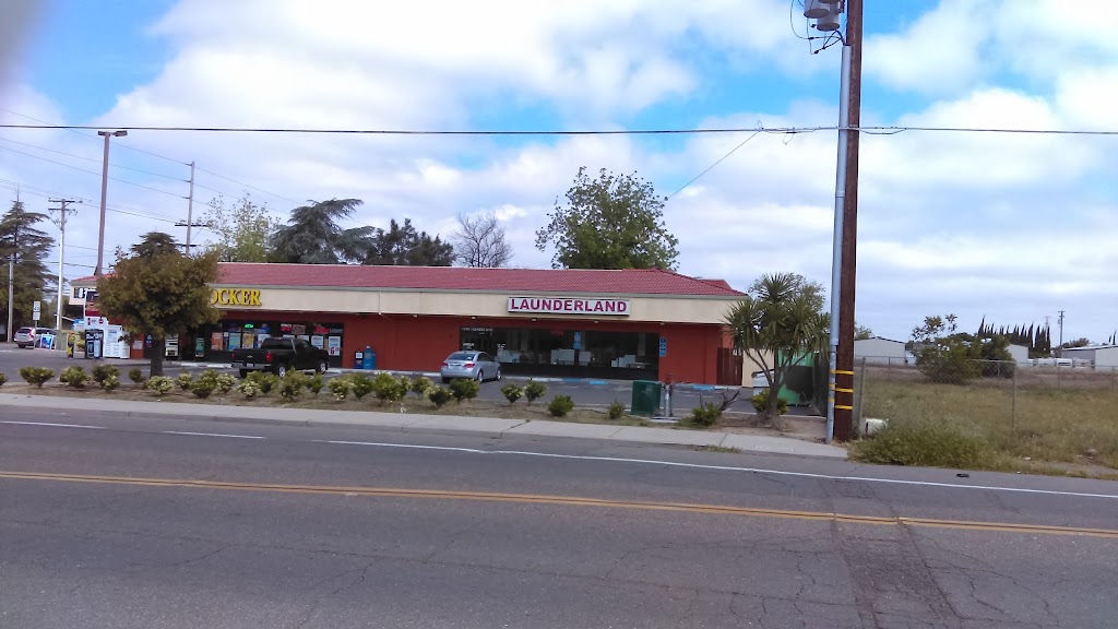 Launderland Laundromat | 1592 Lander Ave, Turlock, CA 95380, USA | Phone: (209) 605-8115