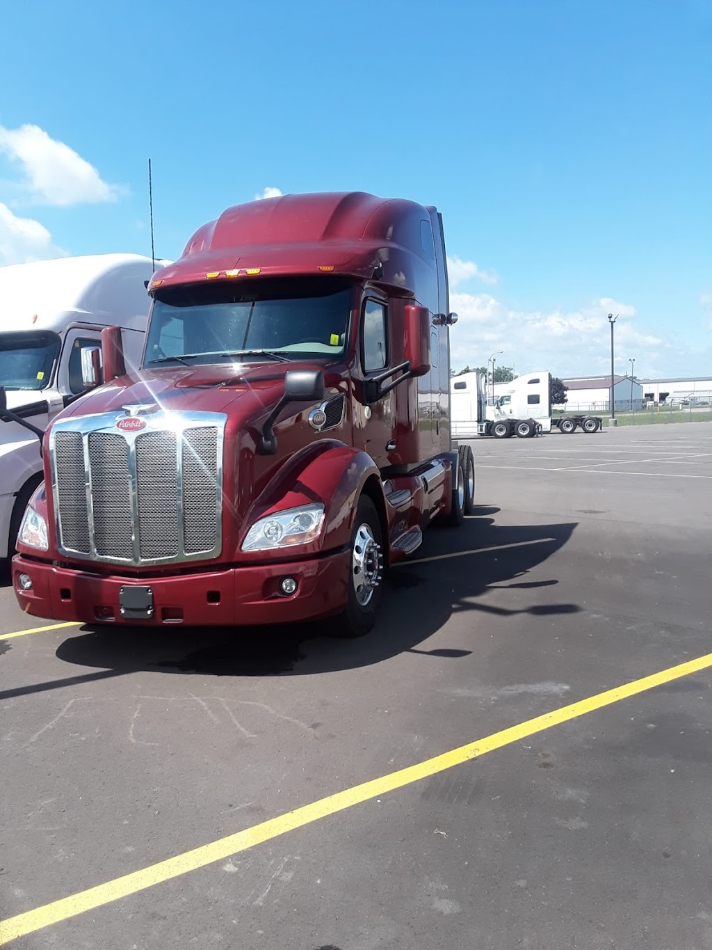 Pride Truck Sales Detroit I-75 | 500 Ternes Dr, Monroe, MI 48162, USA | Phone: (866) 774-3324