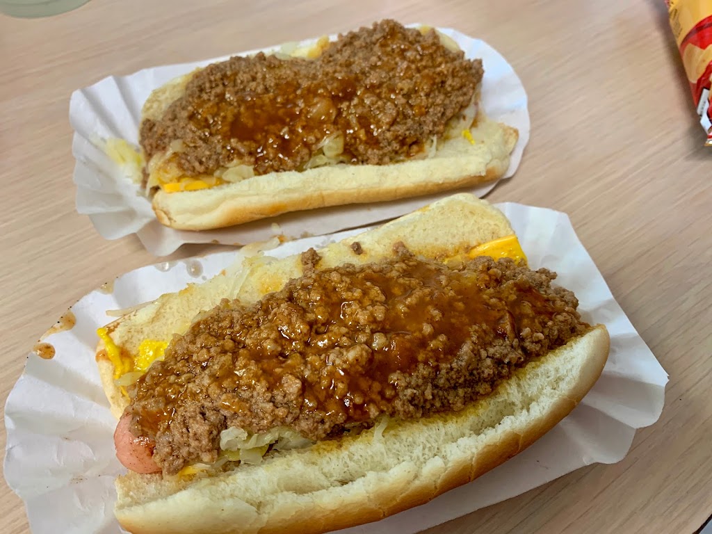 Gus’ Hot Dogs | 5415 Beacon Dr #139, Irondale, AL 35210, USA | Phone: (205) 956-6622