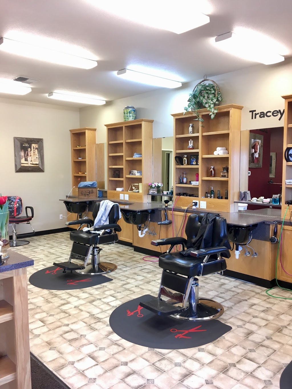 Hwy 30 Barbers | 51577 Columbia River Hwy, Scappoose, OR 97056, USA | Phone: (503) 543-2417