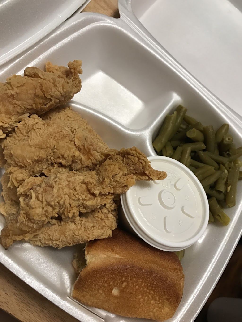 Toms Fried Chicken | 1005 S Cherry Ln, Fort Worth, TX 76108, USA | Phone: (817) 367-7588