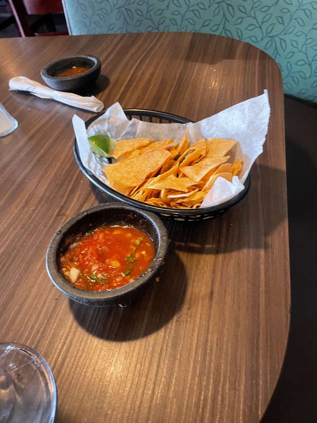 Miguel’s Baja Grill | 14480 7th St, Victorville, CA 92395, USA | Phone: (760) 241-3838