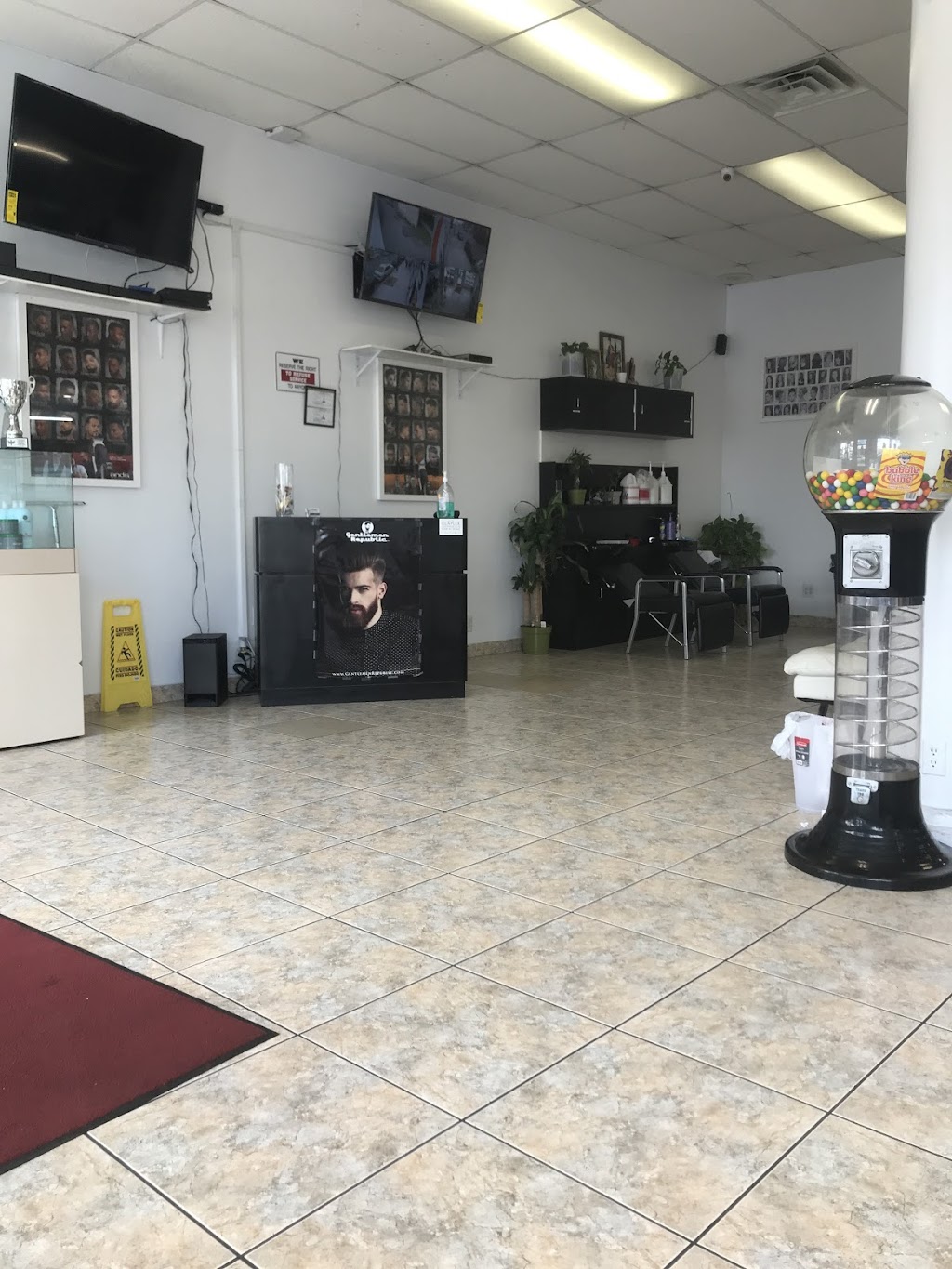 Alonso’s Barber Shop | 2717 S Central Ave, Los Angeles, CA 90011, USA | Phone: (323) 568-6288