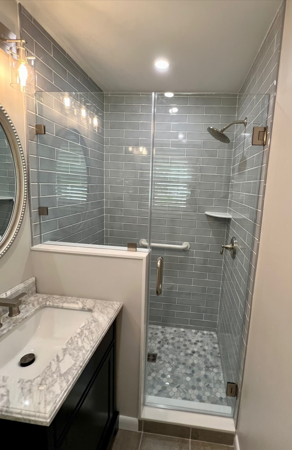 Local Shower Doors | 2 Ronald Dr, Colonia, NJ 07067, USA | Phone: (973) 342-5499