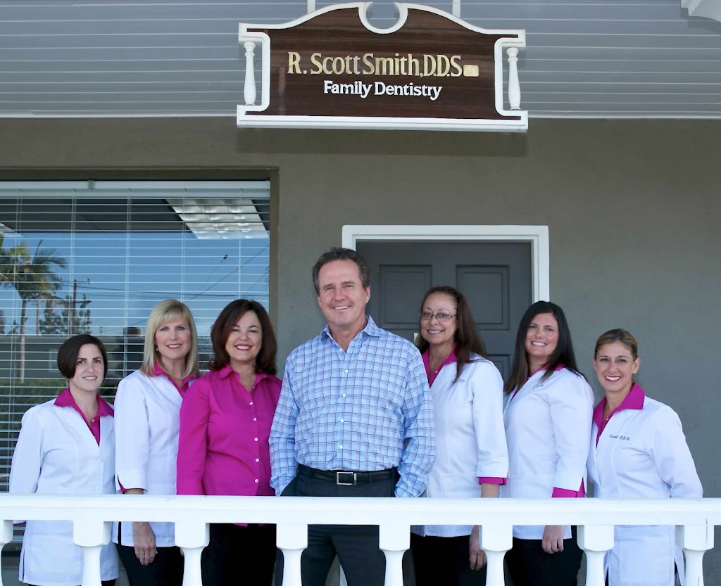 R. Scott Smith DDS | 2901 E Katella Ave g, Orange, CA 92867, USA | Phone: (714) 660-4055